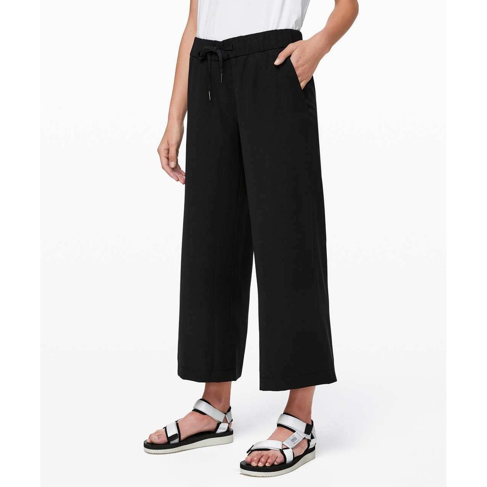 Lululemon On The Fly Wide-Leg Woven Pant Womens 12 Black Travel Casual Ret. $118